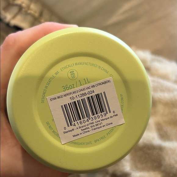 Stanley Mint Green Insulated Bottle - Picture 2 of 3